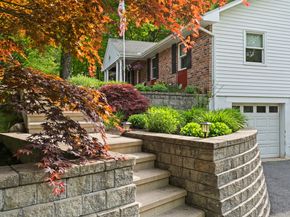 2 Pine Hill Road, New Fairfield CT 06812