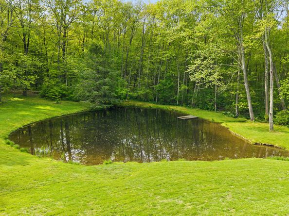 2 Pine Hill Road, New Fairfield CT 06812