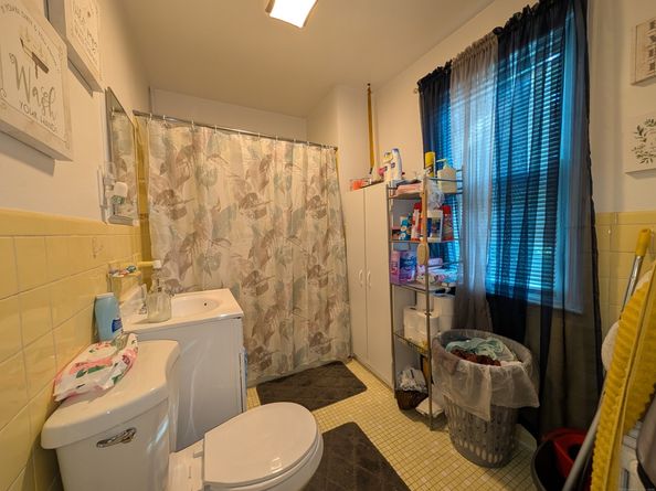 901 William Street APT D, Bridgeport CT 06608