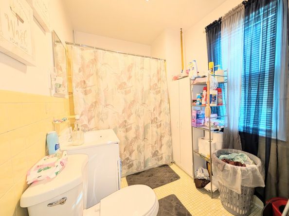 901 William Street APT D, Bridgeport CT 06608