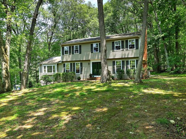 31 Country Ridge Drive, Monroe CT 06468