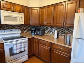 333 Vincellette Street 109, Bridgeport CT 06606