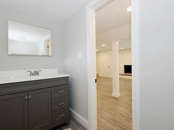 3743 Park Avenue, Fairfield CT 06825
