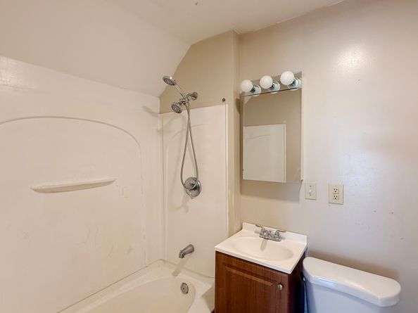 202 Goddard Avenue, Bridgeport CT 06610