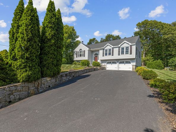 44 Ridge Lane, Shelton CT 06484