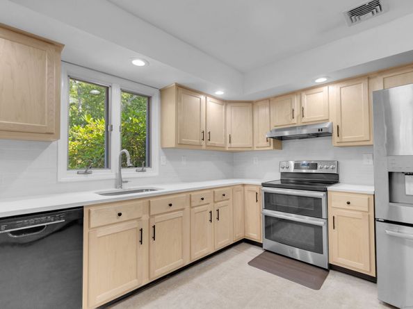 44 Ridge Lane, Shelton CT 06484