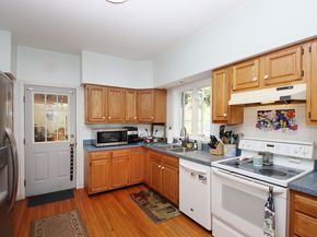 68 E Village Road, Monroe CT 06468