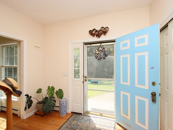 68 E Village Road, Monroe CT 06468