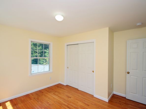 68 E Village Road, Monroe CT 06468