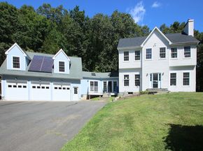68 E Village Road, Monroe CT 06468