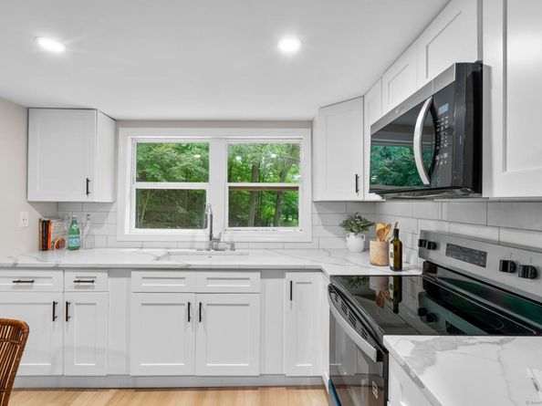 97 Padanaram Road, Danbury CT 06811