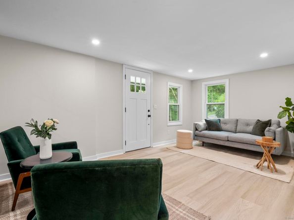 97 Padanaram Road, Danbury CT 06811