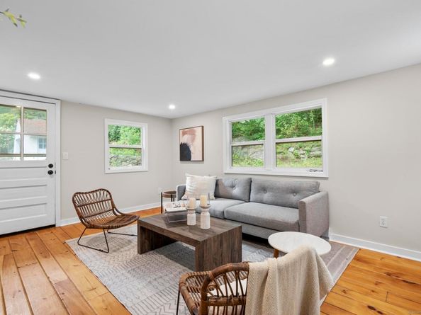 97 Padanaram Road, Danbury CT 06811