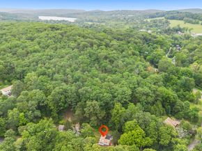 97 Padanaram Road, Danbury CT 06811