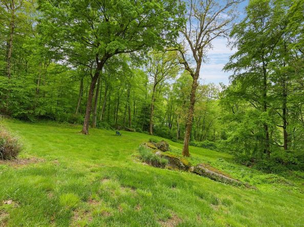 8 Austin Drive, New Fairfield CT 06812