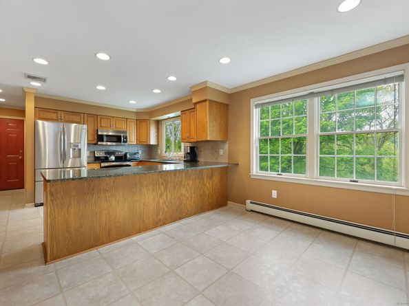 8 Austin Drive, New Fairfield CT 06812