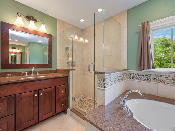 8 Austin Drive, New Fairfield CT 06812