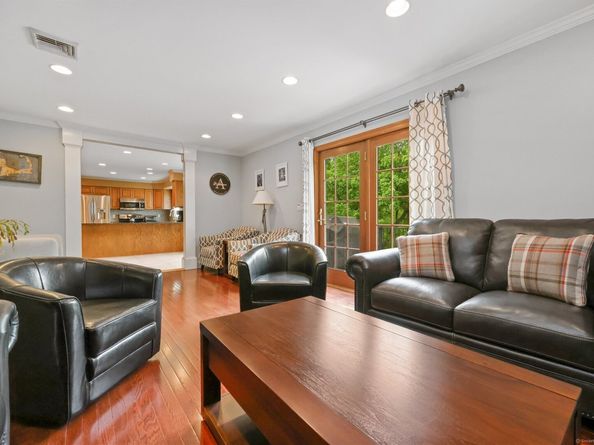 8 Austin Drive, New Fairfield CT 06812