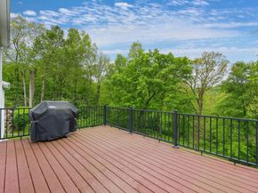 8 Austin Drive, New Fairfield CT 06812