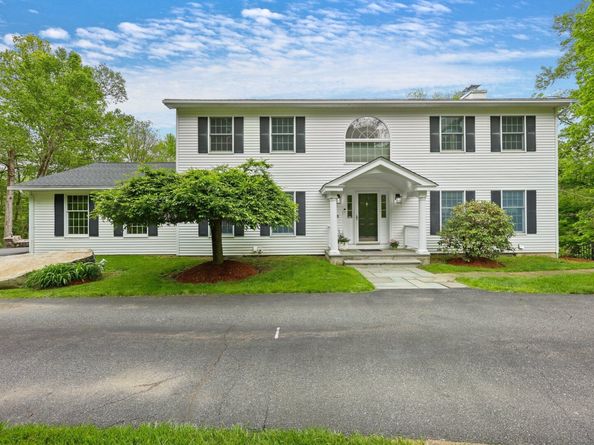 8 Austin Drive, New Fairfield CT 06812