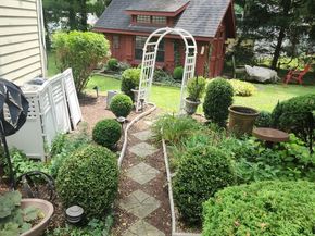 8 Caddy Road, Norwalk CT 06851