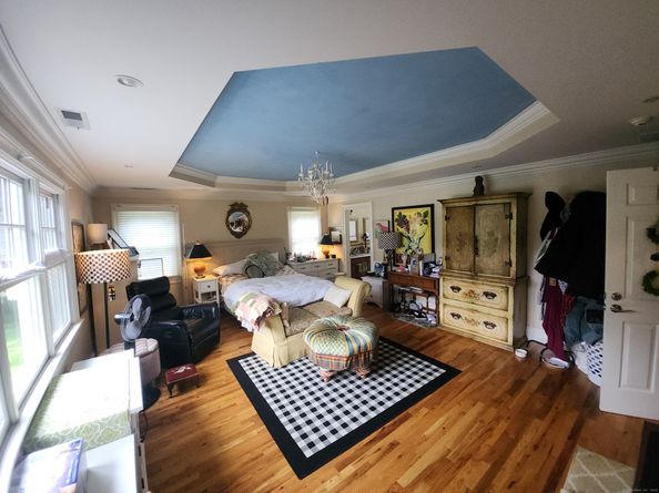 8 Caddy Road, Norwalk CT 06851