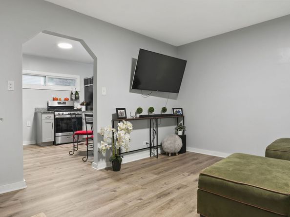 7 Candle Hill Road, New Fairfield CT 06812