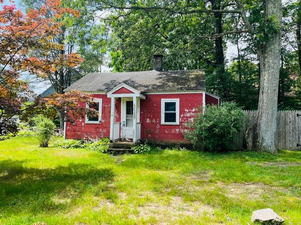 35 Saginaw Trail, Shelton CT 06484