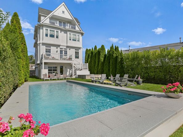 800 Rowland Road, Fairfield CT 06824
