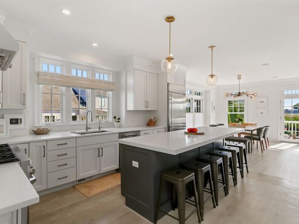 800 Rowland Road, Fairfield CT 06824