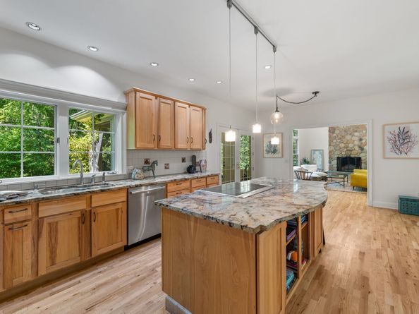 25 Samuelson Road, Weston CT 06883