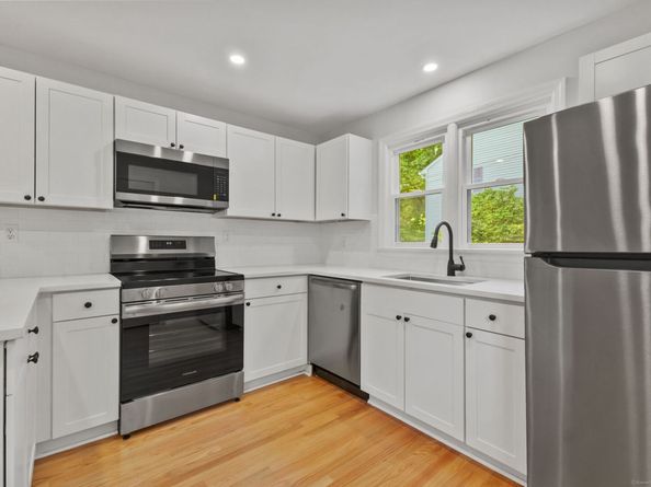 8 Lloyd Road, Norwalk CT 06850