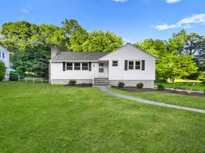 8 Lloyd Road, Norwalk CT 06850