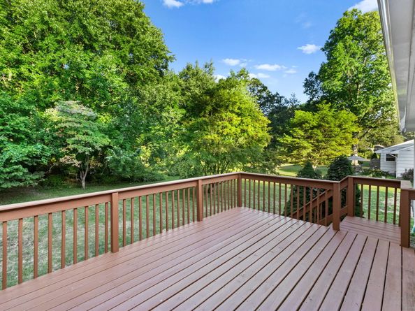 8 Lloyd Road, Norwalk CT 06850