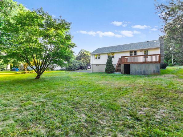 8 Lloyd Road, Norwalk CT 06850