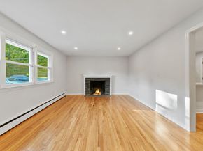 8 Lloyd Road, Norwalk CT 06850