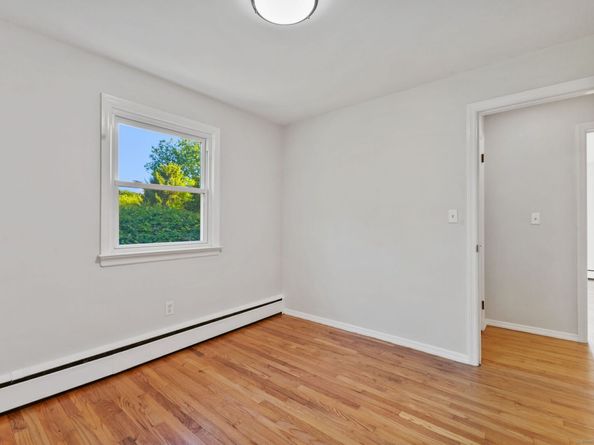 8 Lloyd Road, Norwalk CT 06850