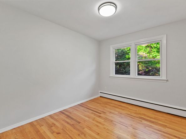 8 Lloyd Road, Norwalk CT 06850