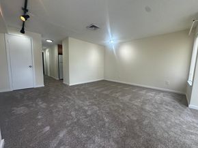 105 Tremont Avenue APT E, Bridgeport CT 06606