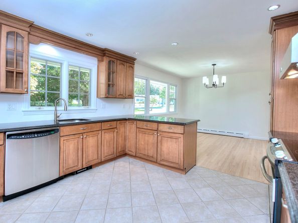 10 Baldwin Road, Norwalk CT 06851