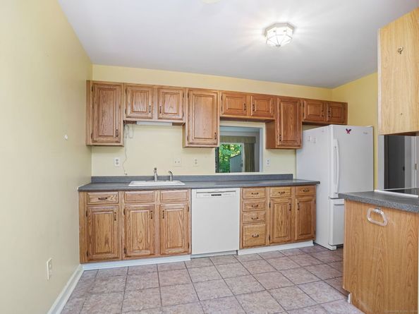 123 Old Belden Hill Road APT 40, Norwalk CT 06850