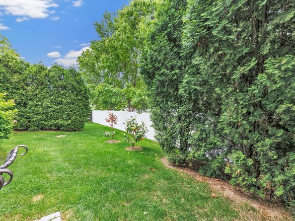 2180 Kings Highway 1, Fairfield CT 06824