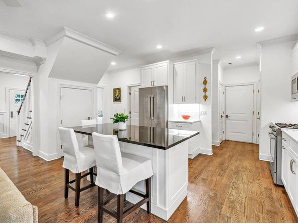 2180 Kings Highway 1, Fairfield CT 06824