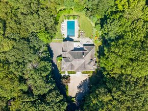 38 Fitch Lane, New Canaan CT 06840