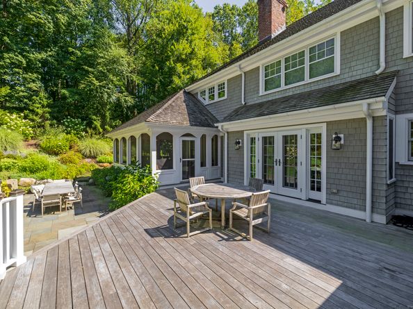 38 Fitch Lane, New Canaan CT 06840