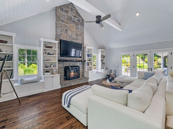 38 Fitch Lane, New Canaan CT 06840