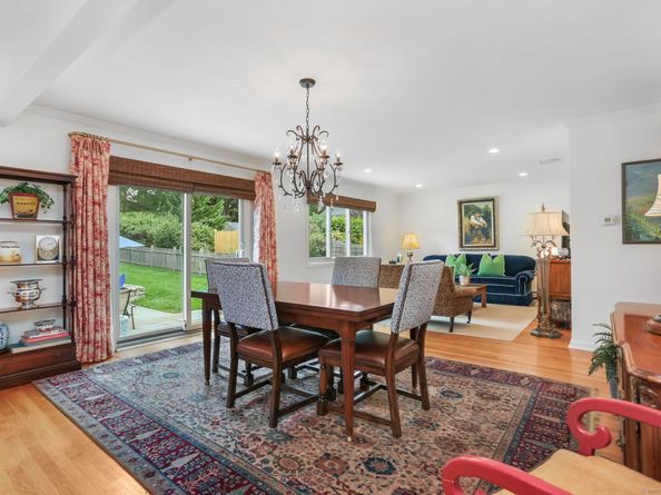 109 Green Acre Lane, Fairfield CT 06824