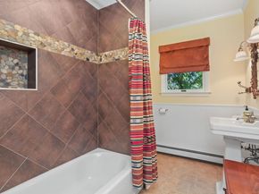 109 Green Acre Lane, Fairfield CT 06824