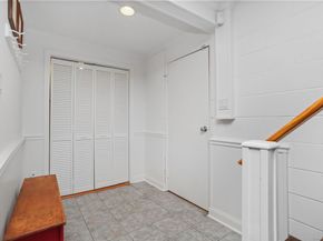 109 Green Acre Lane, Fairfield CT 06824