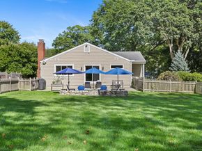 109 Green Acre Lane, Fairfield CT 06824